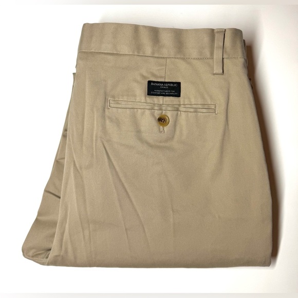 Banana Republic Men's Aiden Chino Straight Leg khaki Pants Size- 36 x 32 - Picture 7 of 7